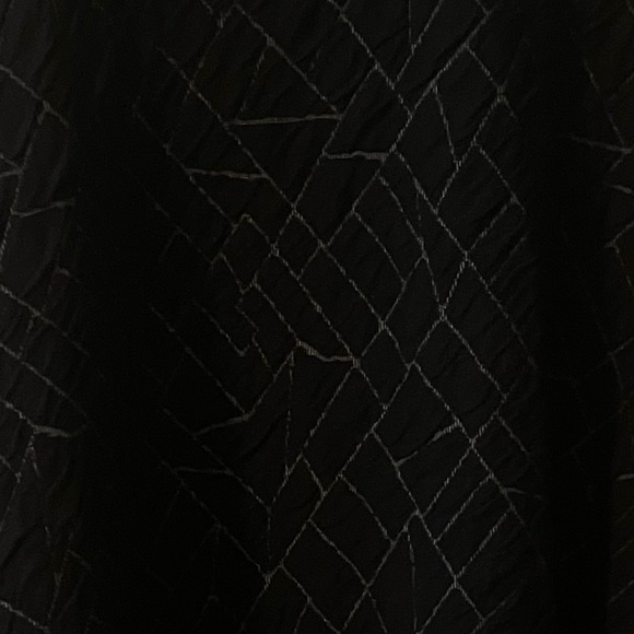 Niche Nilgun Black Pattern Cowl Neck Top - Picture 3 of 3